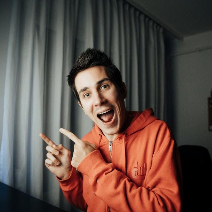 Portrait of Luna Marín, group coordinator and fusion cooking expert